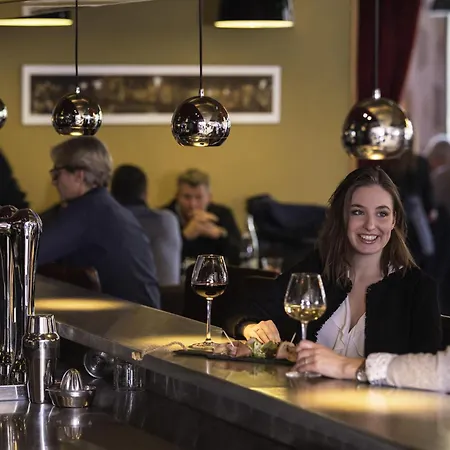 Hotel Mercure Centre - Gare Part Dieu 4*