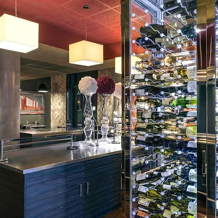 Hotel Mercure Centre - Gare Part Dieu 4*