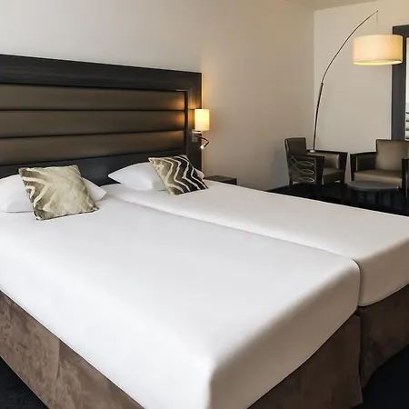 Mercure Centre - Gare Part Dieu 4*