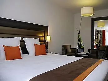 머큐어 센터 - 가레 파르디외 호텔 4*