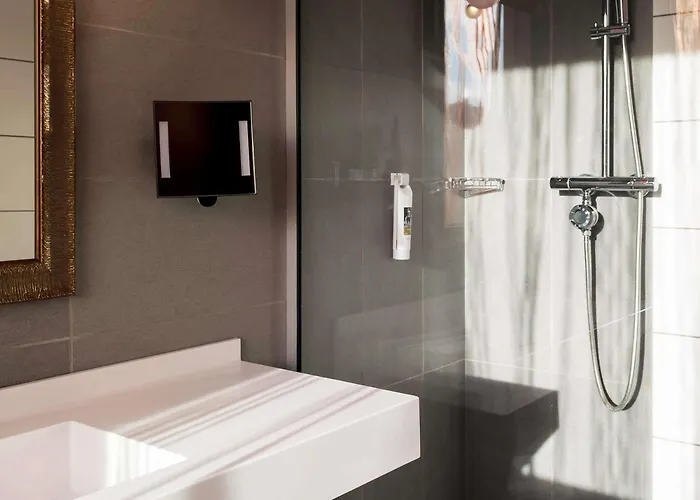 Mercure Centre - Gare Part Dieu Hotell 4*