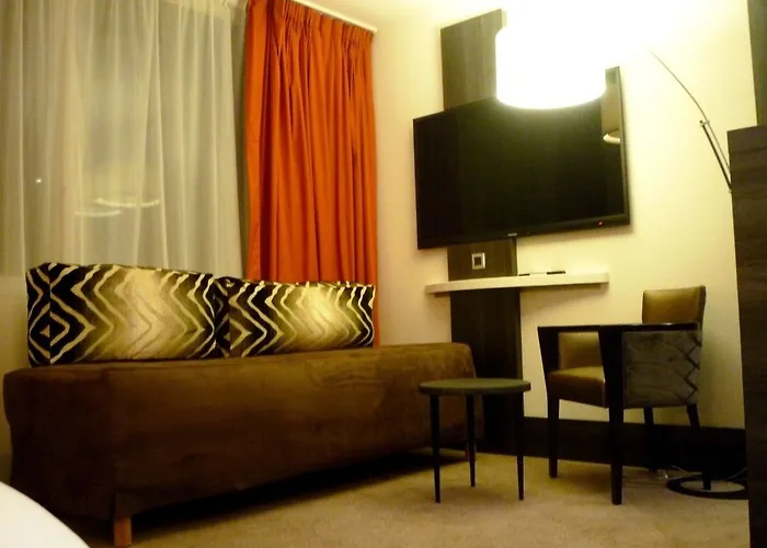 Hotel Mercure Centre - Gare Part Dieu 4*