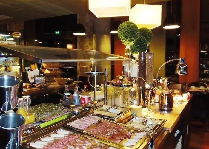 ホテル メルキュール サントル ガール パール デュー 4*